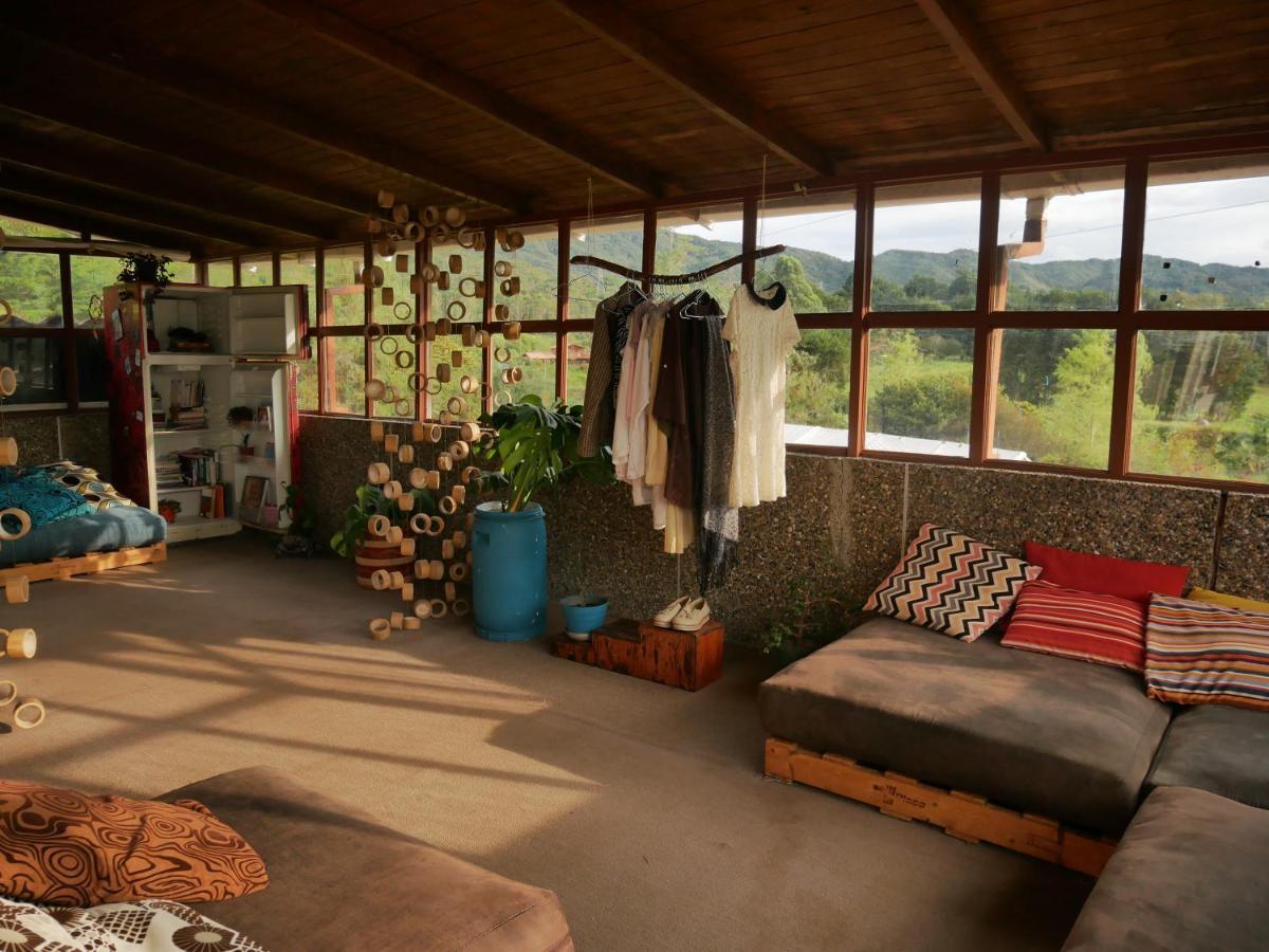 Casa Kayam Art Hostel Coliving Coworking Guatapé Buitenkant foto