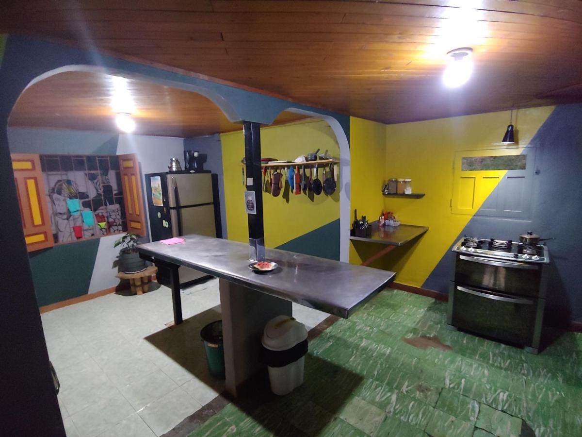 Casa Kayam Art Hostel Coliving Coworking Guatapé Buitenkant foto
