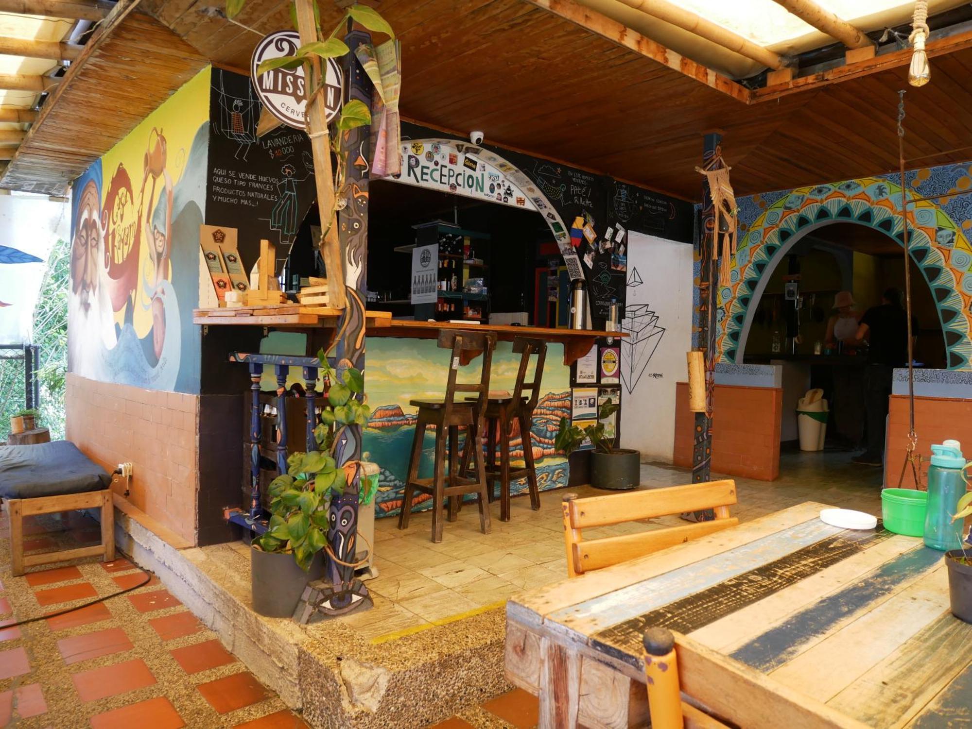Casa Kayam Art Hostel Coliving Coworking Guatapé Buitenkant foto